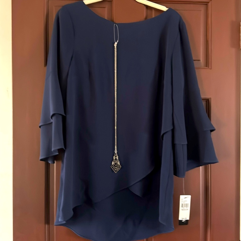 NWT! ACB Blouse. 

20 inches pitch to pit
26 6 inches length